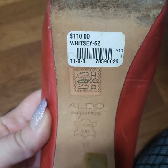 Shoes - Picture 3 of 6